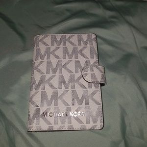 Wallet/Passport case